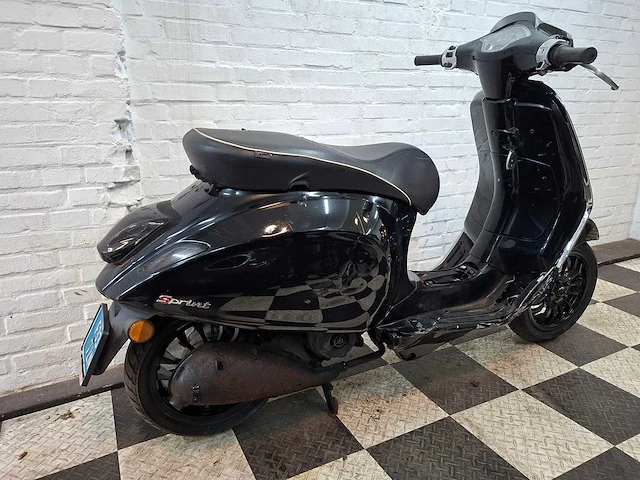 Piaggio vespa sprint 25 km snorscooter 4takt - afbeelding 5 van  7