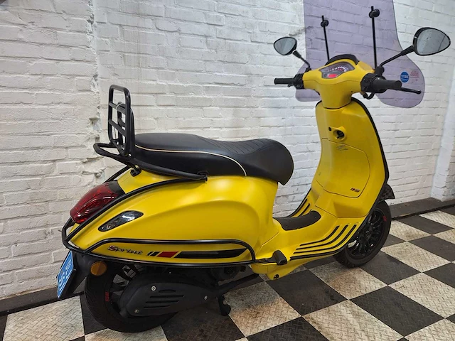 Piaggio vespa sprint 25 km snorscooter 4takt - afbeelding 5 van  7