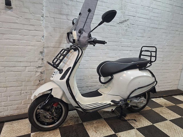 Piaggio vespa sprint 25 km snorscooter 4takt - afbeelding 2 van  7