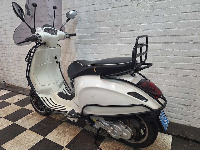 Piaggio vespa sprint 25 km snorscooter 4takt - afbeelding 3 van  7