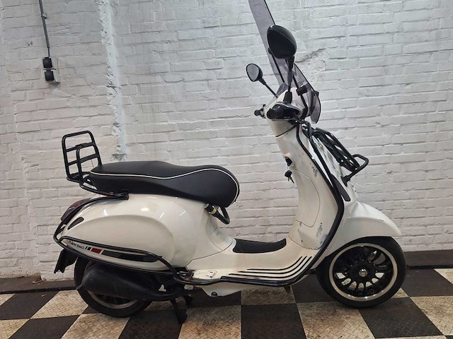 Piaggio vespa sprint 25 km snorscooter 4takt - afbeelding 6 van  7