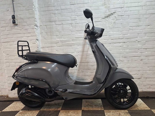 Piaggio vespa sprint 25 km snorscooter 4takt - afbeelding 6 van  7