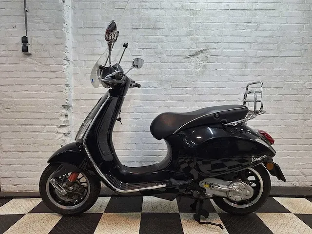 Piaggio vespa sprint 25km snorscooter 4-takt - afbeelding 1 van  7