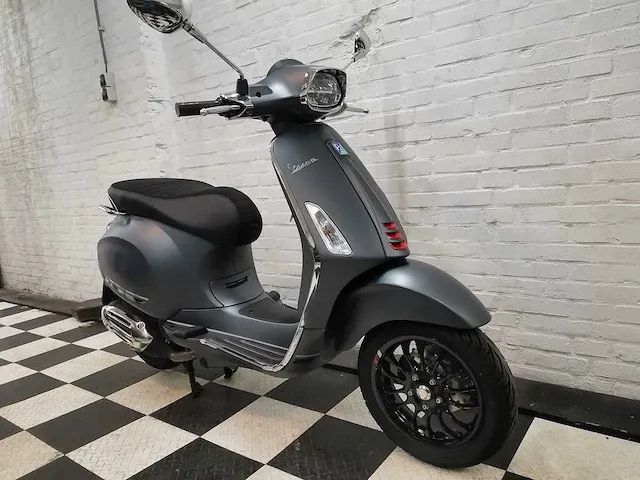 Piaggio vespa sprint 45 km bromscooter 4takt - afbeelding 7 van  7