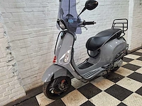 Piaggio vespa sprint 45 km bromscooter 4takt - afbeelding 2 van  7