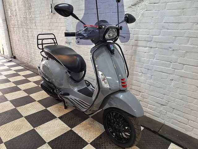 Piaggio vespa sprint 45 km bromscooter 4takt - afbeelding 6 van  7