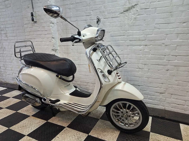 Piaggio vespa sprint 45 km bromscooter 4takt - afbeelding 7 van  7