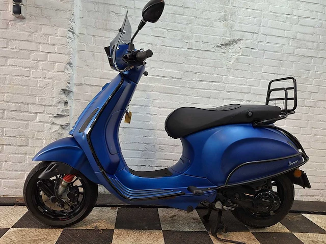 Piaggio vespa sprint 45 km bromscooter 4takt - afbeelding 1 van  7