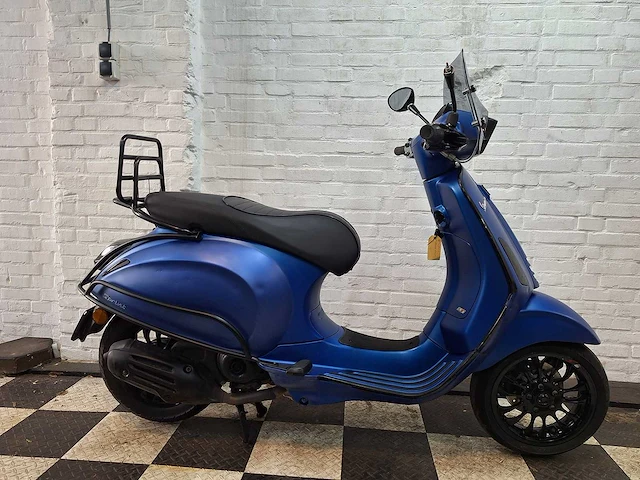 Piaggio vespa sprint 45 km bromscooter 4takt - afbeelding 4 van  7