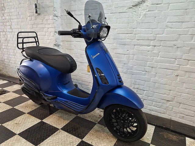 Piaggio vespa sprint 45 km bromscooter 4takt - afbeelding 5 van  7