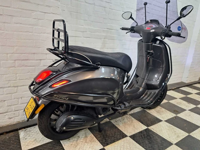 Piaggio vespa sprint 45 km bromscooter 4takt - afbeelding 5 van  7