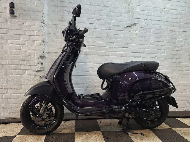Piaggio vespa sprint 45 km bromscooter 4takt - afbeelding 1 van  7