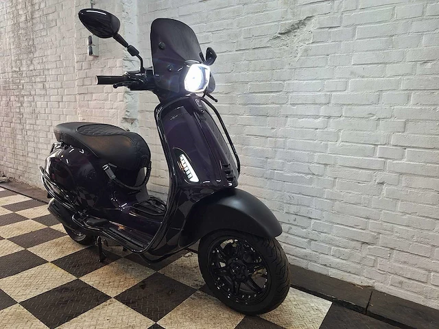 Piaggio vespa sprint 45 km bromscooter 4takt - afbeelding 6 van  7
