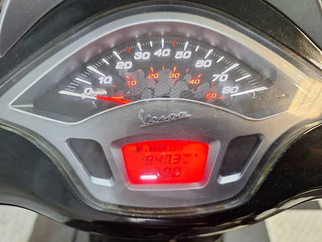 Piaggio vespa sprint 45 km bromscooter 4takt - afbeelding 4 van  7
