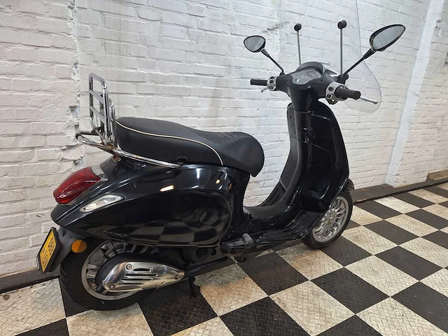 Piaggio vespa sprint 45 km bromscooter 4takt - afbeelding 5 van  7