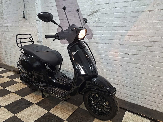 Piaggio vespa sprint 45 km bromscooter 4takt - afbeelding 6 van  7