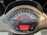 Piaggio vespa sprint 45 km bromscooter 4takt - afbeelding 4 van  7