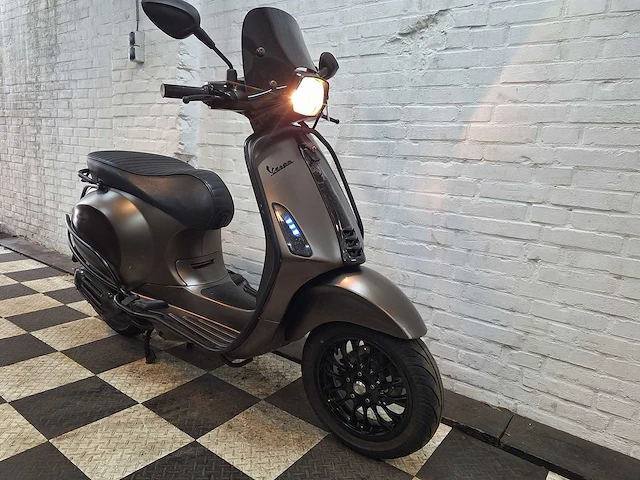 Piaggio vespa sprint 45 km bromscooter 4takt - afbeelding 7 van  7