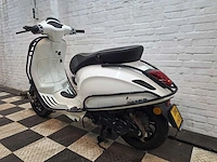 Piaggio vespa sprint 45 km bromscooter 4takt - afbeelding 3 van  7