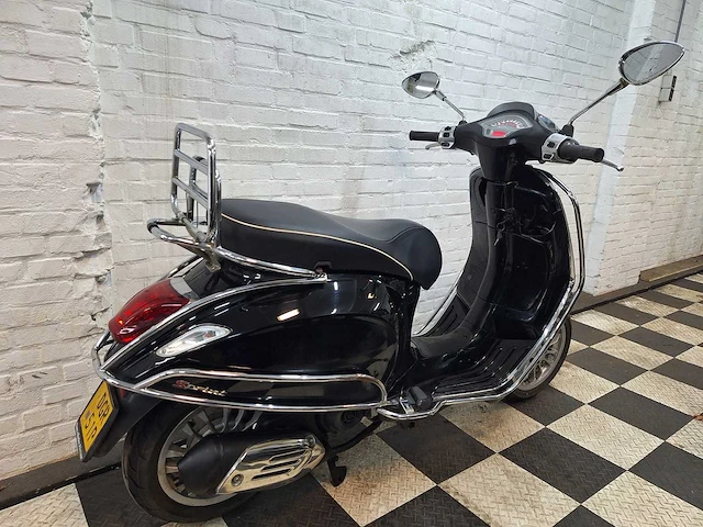 Piaggio vespa sprint 45 km bromscooter 4takt - afbeelding 5 van  7