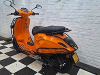 Piaggio vespa sprint 45km bromscooter 4-takt - afbeelding 3 van  7