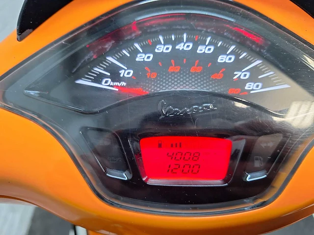Piaggio vespa sprint 45km bromscooter 4-takt - afbeelding 4 van  7