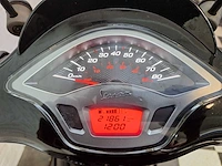 Piaggio vespa sprint 45km bromscooter 4-takt - afbeelding 4 van  7
