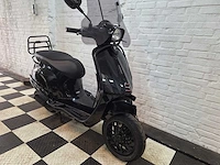 Piaggio vespa sprint 45km bromscooter 4-takt - afbeelding 6 van  7