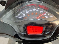 Piaggio vespa sprint 45km bromscooter 4-takt - afbeelding 4 van  7