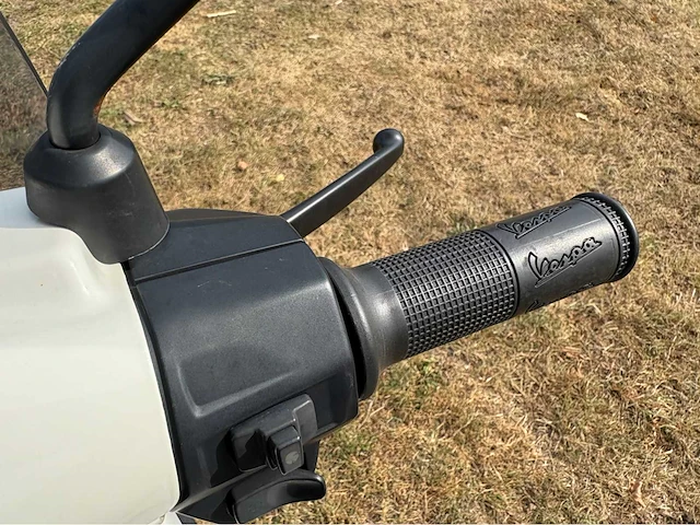 Piaggio vespa sprint full option scooter - afbeelding 17 van  35
