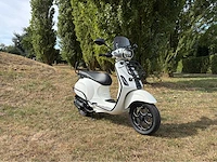Piaggio vespa sprint full option scooter - afbeelding 33 van  35