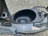 Piaggio vespa sprint scooter - afbeelding 23 van  29
