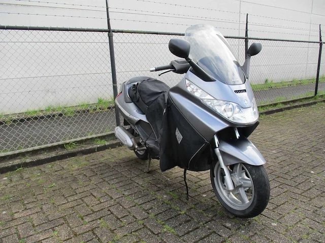 Piaggio x8 - motorscooter - 250 - motorfiets - afbeelding 7 van  11
