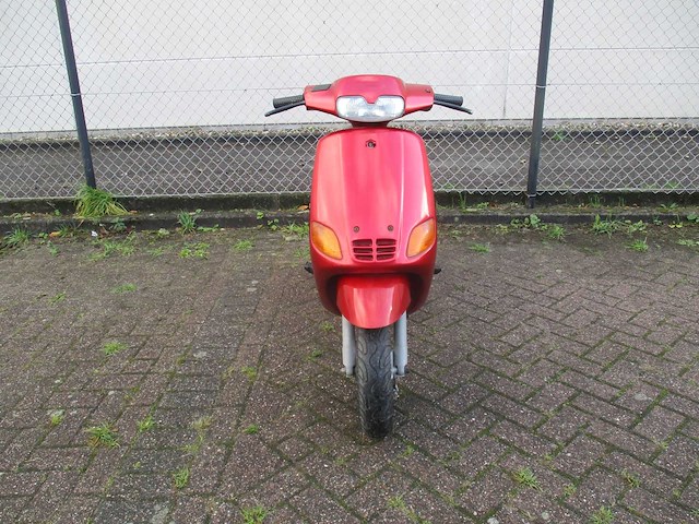 Piaggio zip - bromscooter - 2 takt oldtimer - scooter - afbeelding 5 van  11