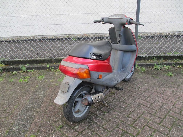 Piaggio zip - bromscooter - 2 takt oldtimer - scooter - afbeelding 9 van  11