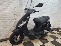 Piaggio zip 25 km snorscooter 4takt - afbeelding 2 van  7