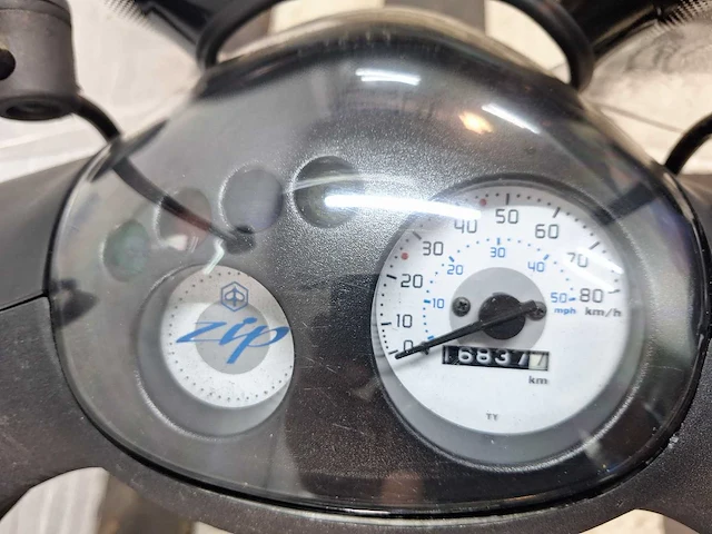 Piaggio zip 25 km snorscooter 4takt - afbeelding 4 van  7