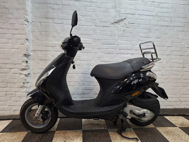 Piaggio zip 25 km snorscooter 4takt - afbeelding 1 van  7