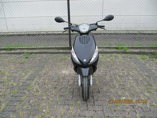 Piaggio zip 4 t - bromscooter - scooter - afbeelding 5 van  11