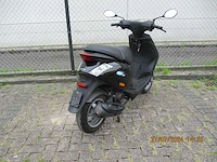 Piaggio zip 4 t - bromscooter - scooter - afbeelding 9 van  11