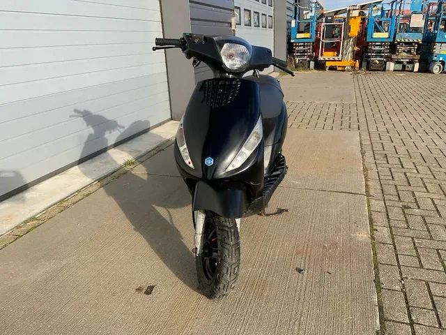 Piaggio zip scooter - afbeelding 5 van  12
