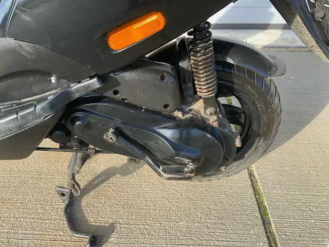 Piaggio zip scooter - afbeelding 9 van  12