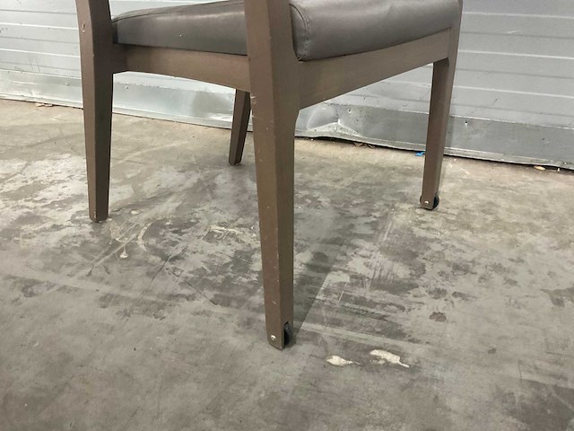 Piaval verrijdbare patiëntstoelen met armleuningen (5x) - afbeelding 2 van  13