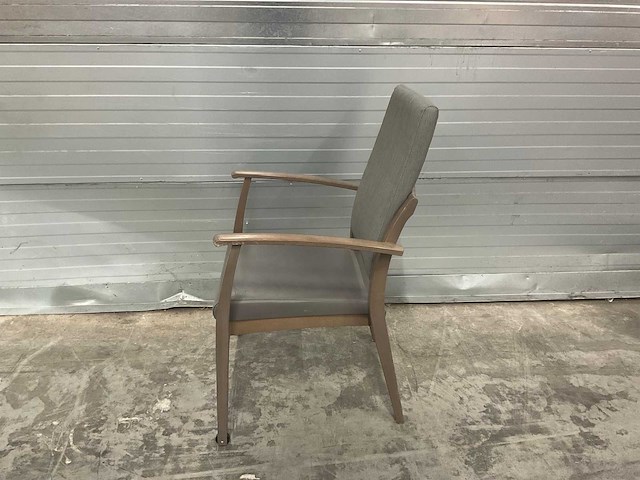 Piaval verrijdbare patiëntstoelen met armleuningen (5x) - afbeelding 12 van  13