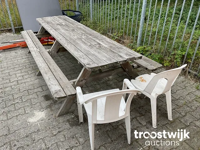 Picknicktafel en barbeque - afbeelding 2 van  4