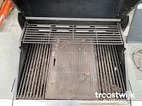 Picknicktafel en barbeque - afbeelding 4 van  4
