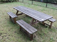 Picknicktafel met 4 bankjes. afmeting 240 x 153 cm. - afbeelding 1 van  2