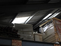 Piepschuim / polystyreen isolatiemateriaal in diverse diktes en afmetingen. ruim 35 stapels / pallets op en... - afbeelding 2 van  3