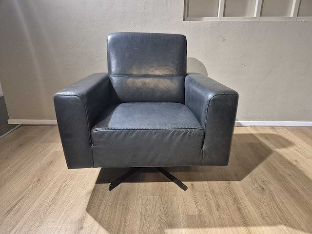 Piet klerkx - draai - fauteuil - afbeelding 1 van  5