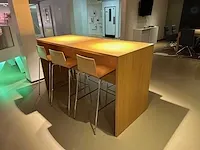 Piiroinen - design bartafel met 6 barkrukken